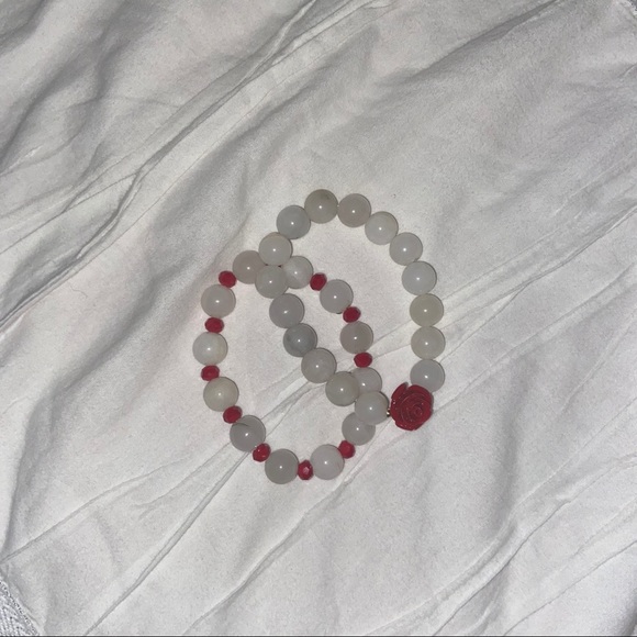 Matching red and white beaded bracelet with rose - Picture 3 of 3